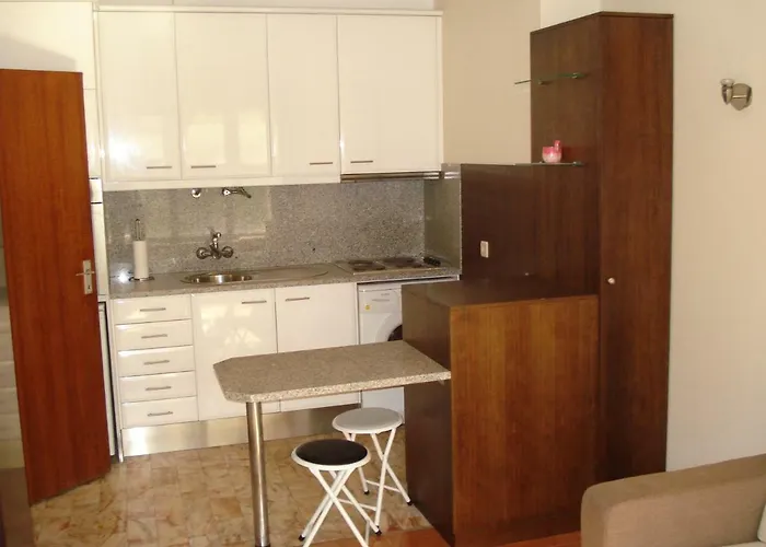 Апартаменти T1 - 3min Do Santuario Фатіма